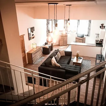 Andrea ザールバッハ・ヒンターグレム